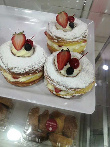 Pastelicias by Alicia de la Cruz