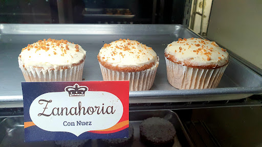 Pasteleria "La Reyna Vazquez"