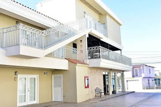 Hotel California Comfort & Suites