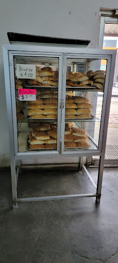Las Flores Bakery