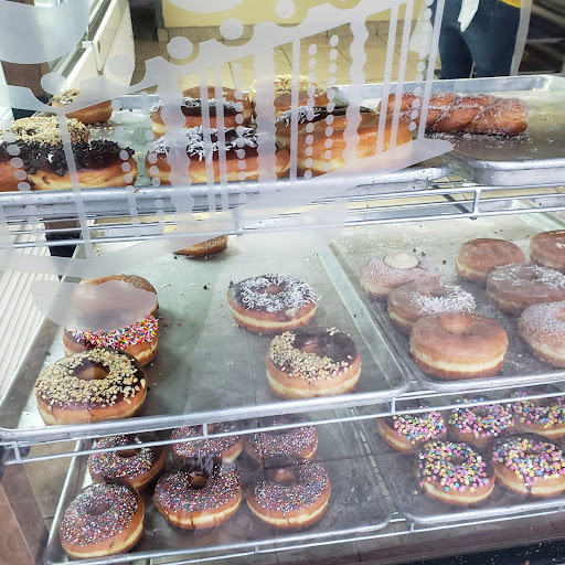 El buen pan de Tecate Panadería