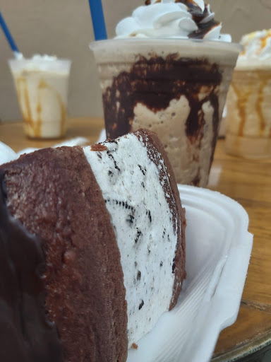 Amanda’s Bakery Pasteleria