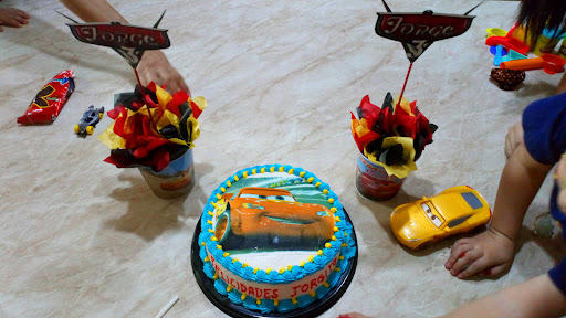 Panadería y Pastelería Kikes