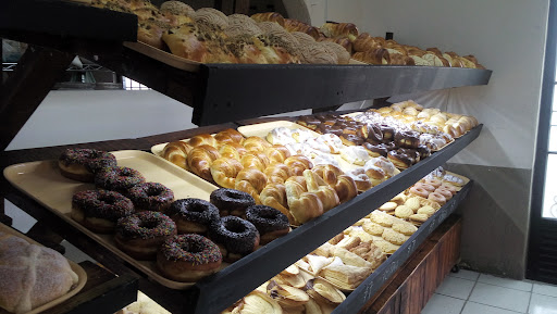 Panadería y Baguettería La Cruz