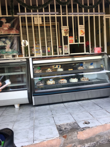 Pasteleria la luz