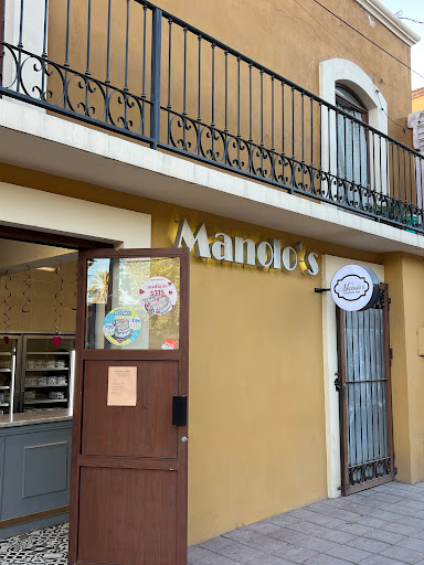 Manolo's Pastelería Fina