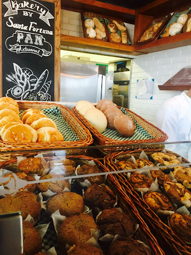 Santa Fortuna - Bakery & Cafe