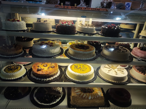 Los Reyes Pastelería