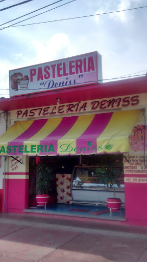 Pasteleria Dennis