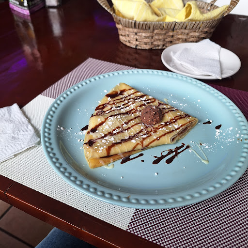 Pastelería y Cafetería Queso y Zarzamora, QZ