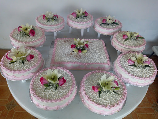 Pasteles LETY