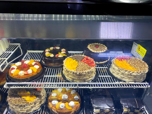 Panadería y Pastelería el Ángel sucursal Parques del Castillo