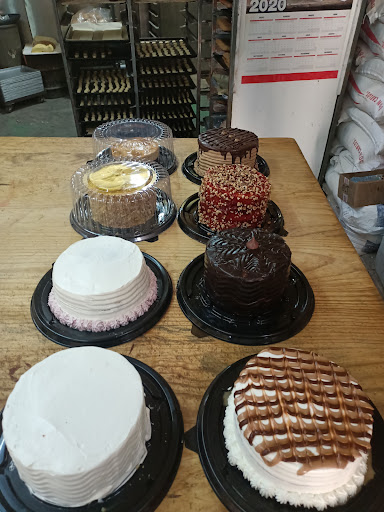 Panadería y Pastelería la Paz