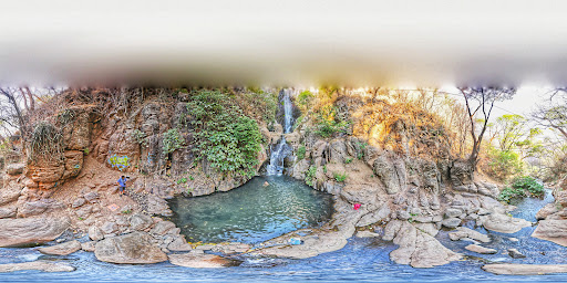 Cascada Los Azules Tequila