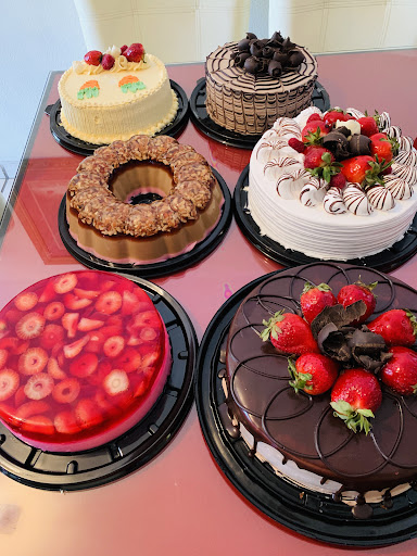 Pasteles y postres zahian