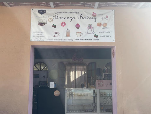 Pastelería y Café Gadely's