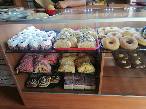 Panadería Y Pastelería Linares