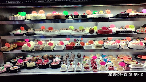 Pastelería y Panadería Lecaroz San Lorenzo