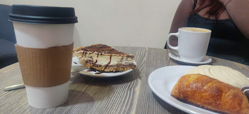 En-Hacoré Bakery & Cafe