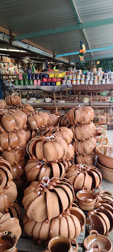 Bodega Venden BARRO
