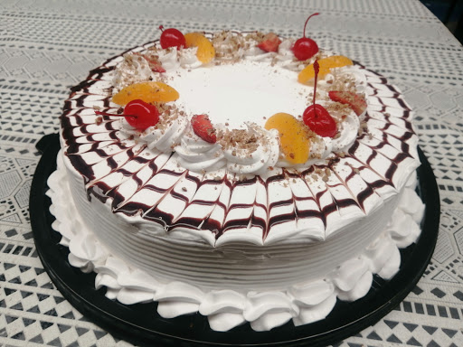 Pastelería "Dulces Tentaciones"