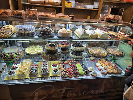 Dely D'or, Pan & Repostería Francesa